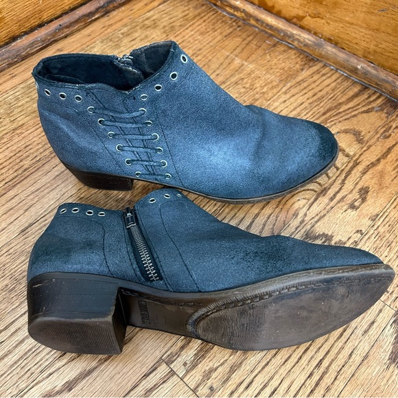 Minnetonka | Brenna Distressed Suede Booties - Picture 1 of 15